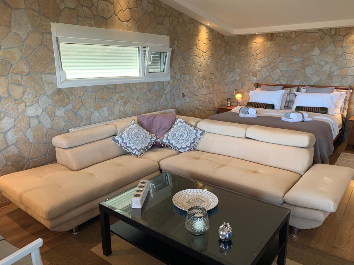 Doormat# Wait 'N Sea, Jacuzzi, Luxury Stone House Lejlighed Epanomi Eksteriør billede