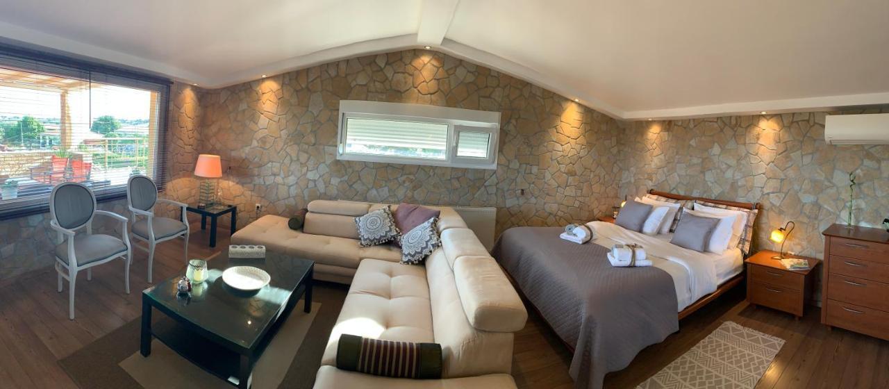 Doormat# Wait 'N Sea, Jacuzzi, Luxury Stone House Lejlighed Epanomi Eksteriør billede